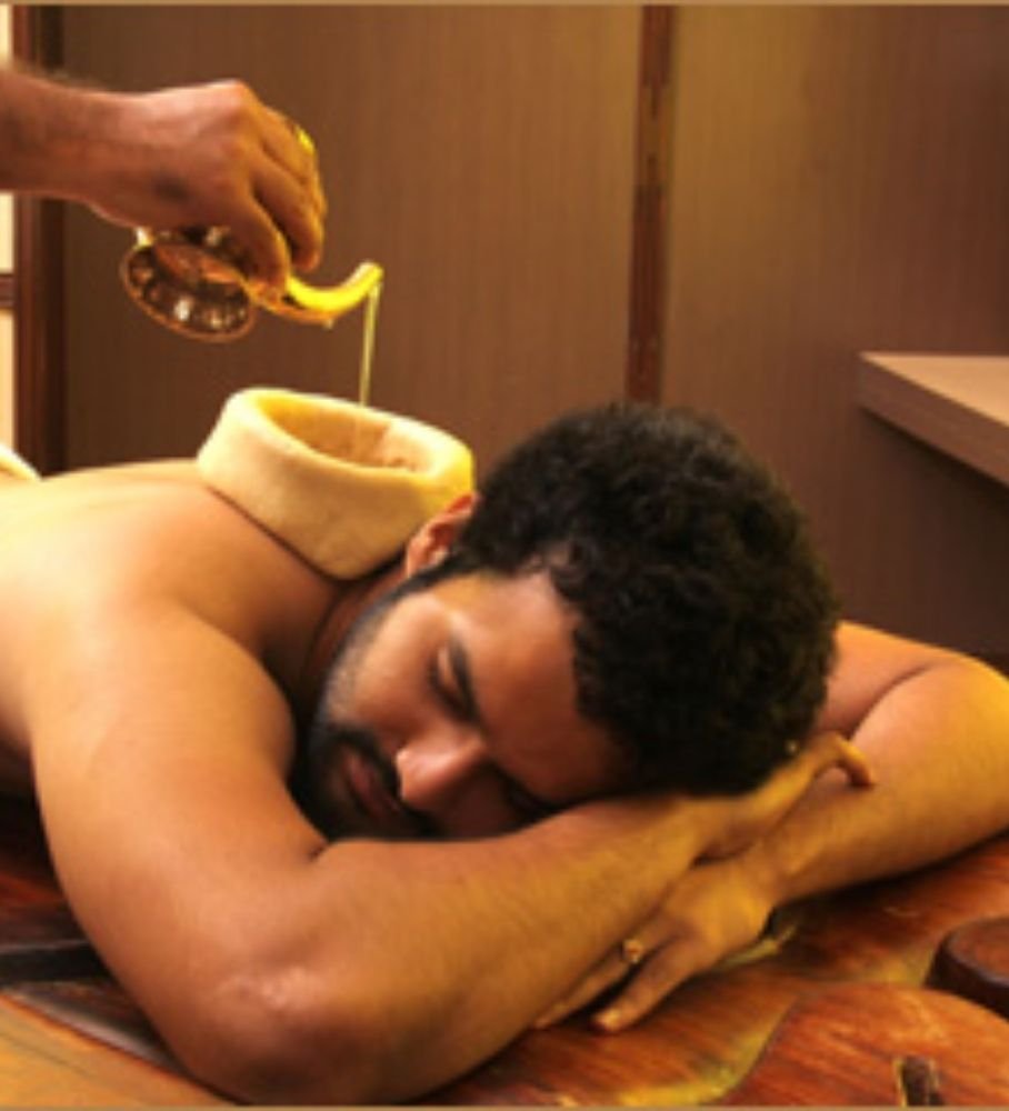 How Abhyanga Massage Reduces Stress and Restores Balance Naturally